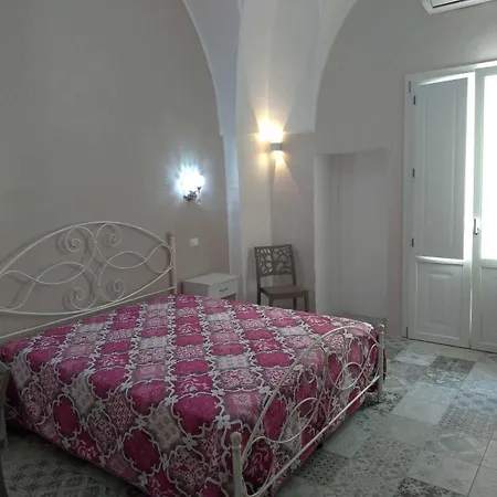 Couette-café Nonna Irene 3*